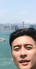 香港帅哥明星黄宗泽街拍写真图片，画面很唯美