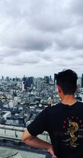 香港帅哥明星黄宗泽街拍写真图片，画面很唯美
