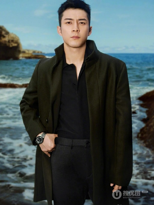 韩东君精彩OK杂志冬装海边写真图片，不惧寒冷帅气动人