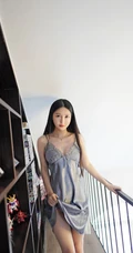 苗条身材与娇柔姿态，女生luna张静燕气质甜美写真图片