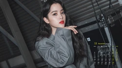 微卷长发美女欧阳娜娜高清正装西服桌面壁纸图片