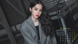 微卷长发美女欧阳娜娜高清正装西服桌面壁纸图片