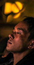 易烊千玺电影《少年的你》个人剧照海报，10.25震撼上映