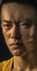 易烊千玺电影《少年的你》个人剧照海报，10.25震撼上映