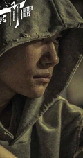 易烊千玺电影《少年的你》个人剧照海报，10.25震撼上映
