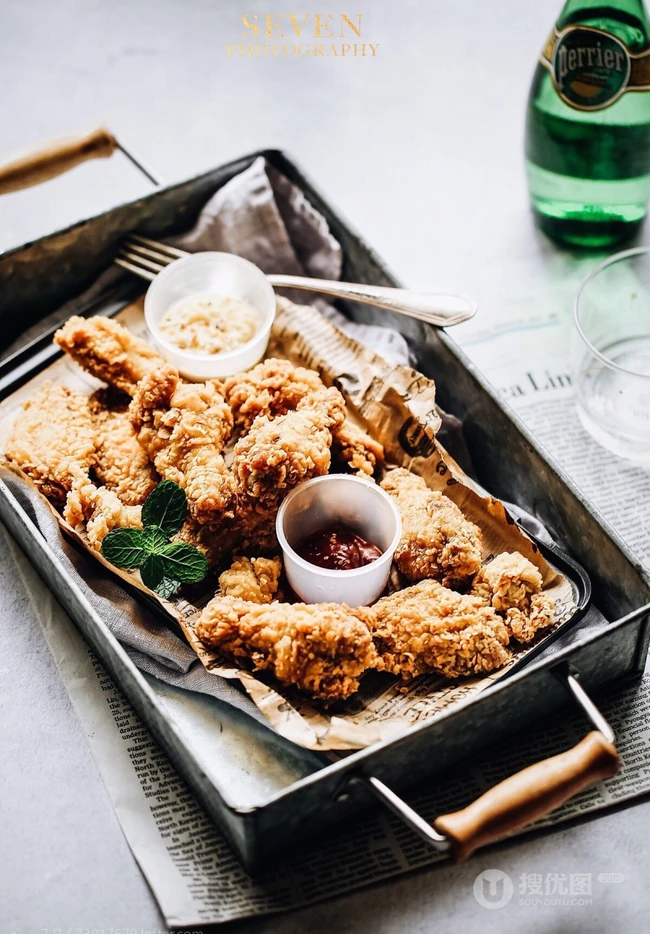 饺子_煎饺_大闸蟹_炸鸡腿以及各式酱料的唯美摄影图片 第1张