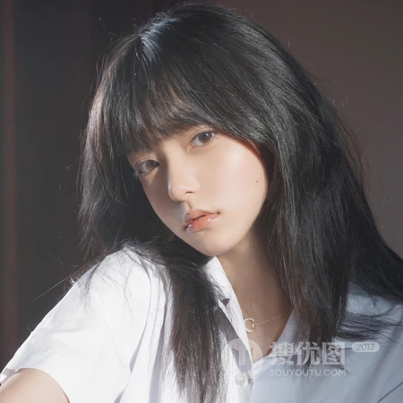 适合小女生使用的长发女孩头像
