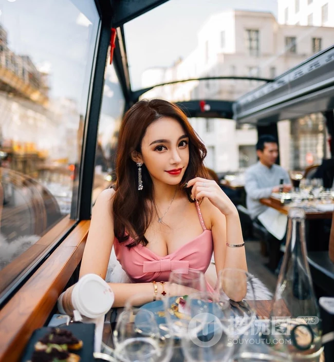 精选香港女生小青蛙气质动人写真，自拍，生活照图片集