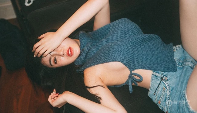 精选香港女生小青蛙气质动人写真，自拍，生活照图片集