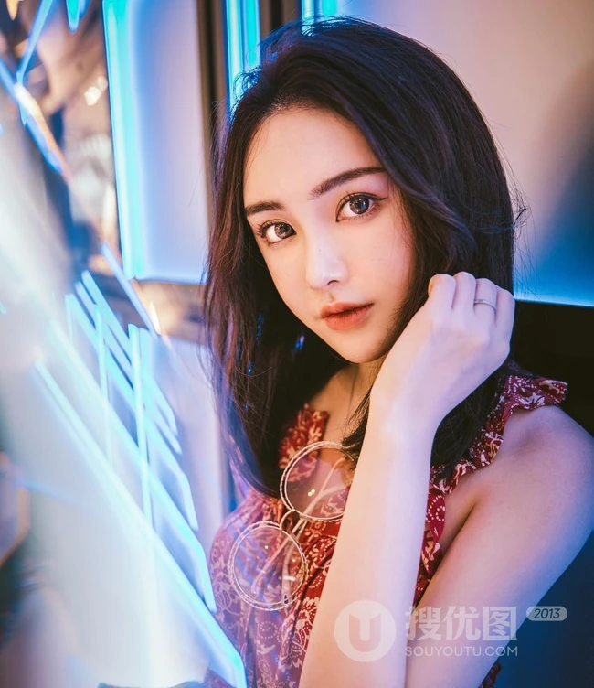 精选香港女生小青蛙气质动人写真，自拍，生活照图片集