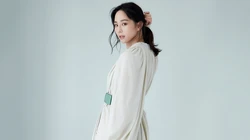 美女明星张钧甯白裙束腰优雅写真桌面壁纸图片