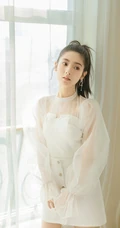 邢菲甜美气质轻纱牛仔裙室内写真，不止清新，还有小气质