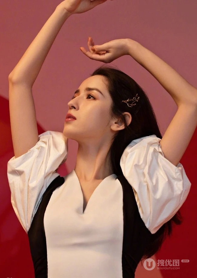哈妮克孜梦幻光影时尚个性民族风写真图片