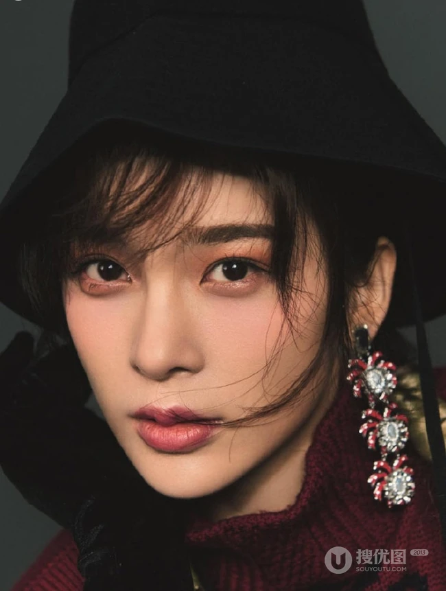时尚百变魅力，女生明赵樱子各类服饰个性写真图片