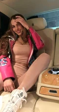 俄罗斯女生模特Anisonkate写真，自拍，生活照图集