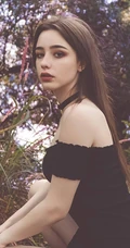 高颜值俄罗斯女生Dasha Taran高冷写真，生活照图集