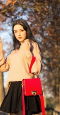 高颜值俄罗斯女生Dasha Taran高冷写真，生活照图集