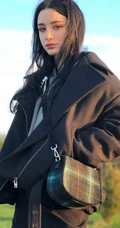 高颜值俄罗斯女生Dasha Taran高冷写真，生活照图集