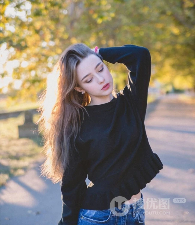 高颜值俄罗斯女生Dasha Taran高冷写真，生活照图集