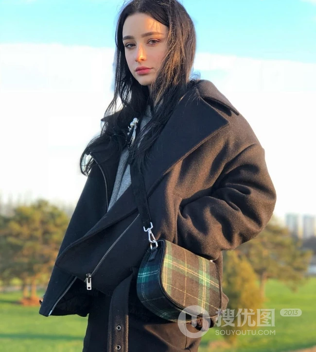 高颜值俄罗斯女生Dasha Taran高冷写真，生活照图集