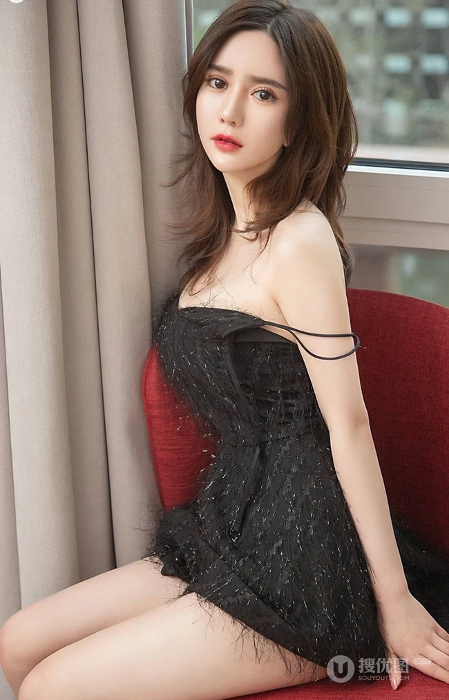 气质模特女生马乐乐百变风格服饰写真图片，有颜有肤有身材