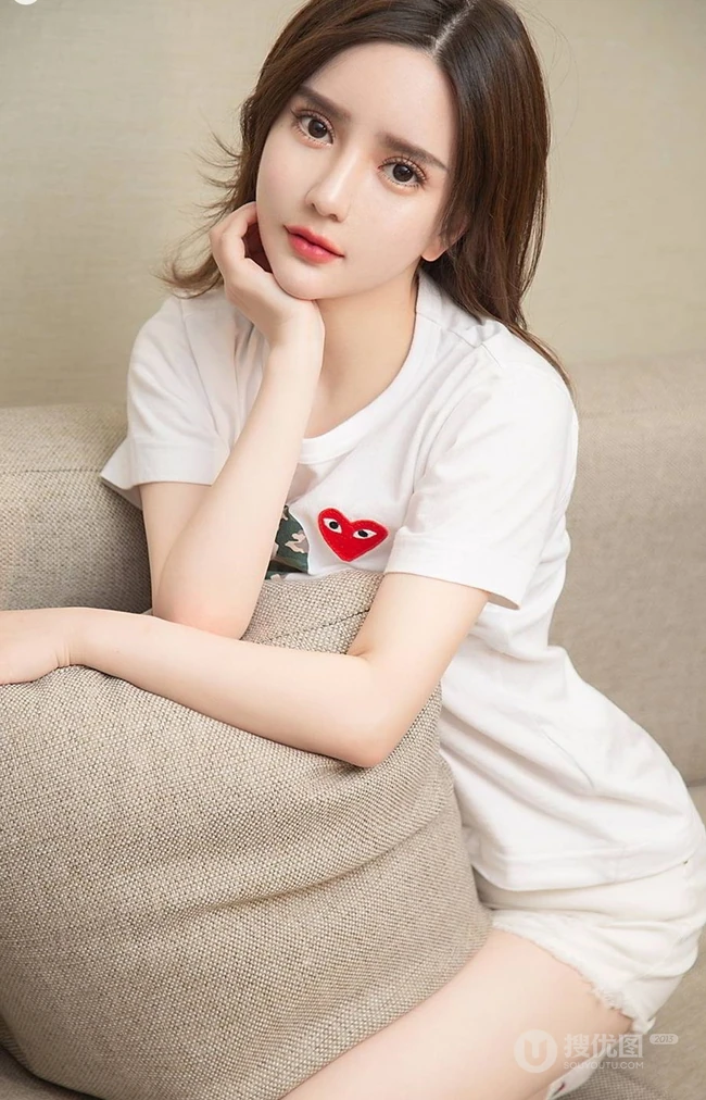气质模特女生马乐乐百变风格服饰写真图片，有颜有肤有身材