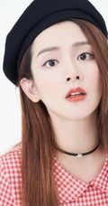 长相甜女生星陈昊宇黑色贝雷帽 高清近距离特写写真图片