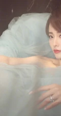 张嘉倪轻纱礼裙露背装长裙 气质唯美大秀美背写真图片