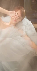 张嘉倪轻纱礼裙露背装长裙 气质唯美大秀美背写真图片