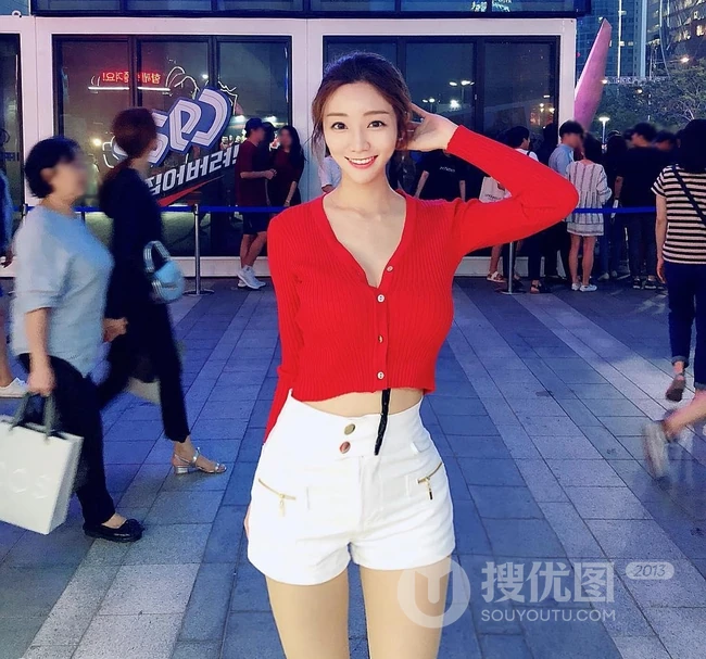 韩国气质女生朴有珍气质短裤系列写真，生活照片图集一
