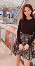 韩国匀称女生朴有珍气质连衣短裙系列写真，生活照图集二