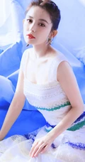 新疆美女明星古力娜扎浓妆私房 高清近照写真壁纸