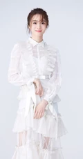 美女胡冰卿丸子头网格透气褶子长裙写真壁纸 看着好清纯