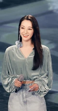 女星迪丽热巴个人街拍手机壁纸整理合集