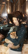 纯情女星周冬雨全新朋克小辫子造型手机壁纸 好抢眼
