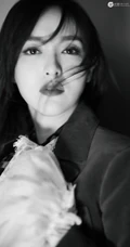长发美女明星唐嫣单色调近照写真手机壁纸