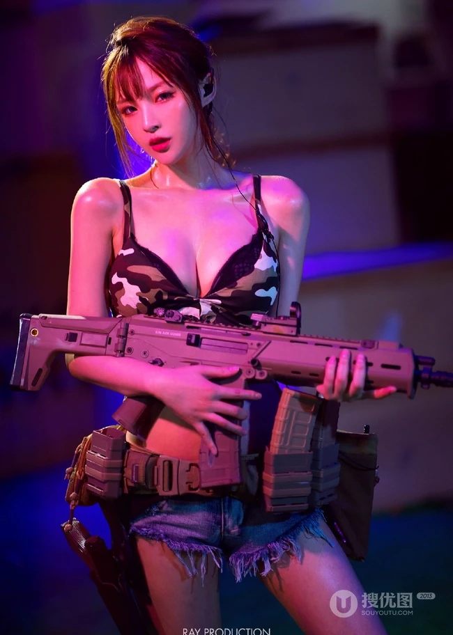 气质匀称背心牛仔短裤女生夏木颖mumu角色扮演cos美图