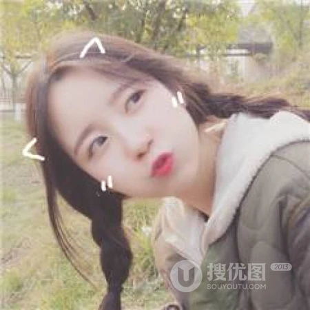 长发编辫子的女生头像图片