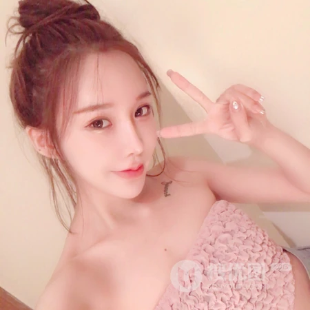 可爱的丸子头女生头像图片