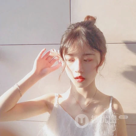 可爱的丸子头女生头像图片