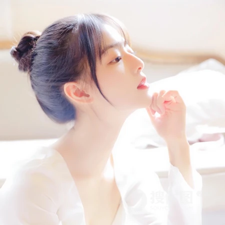 可爱的丸子头女生头像图片