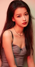 骨感也气质，女明星孙怡紧身肩带睡裙暗房写真图片