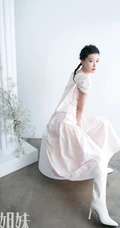 孙怡羊角辫造型登《茜茜姐妹》杂志写真，清新清新近照超动人