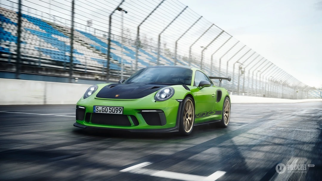 赛道上绿色车身涂装的19款保时捷911高清壁纸型号GT3 RS