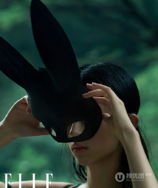 周也，邓恩熙，伊然个性非主流魔幻丛林主题《elle》杂志写真