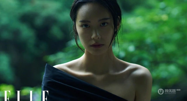 周也，邓恩熙，伊然个性非主流魔幻丛林主题《elle》杂志写真