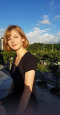 荷兰混血女生Ella Freya自拍，生活照，空灵气质的精灵系女孩