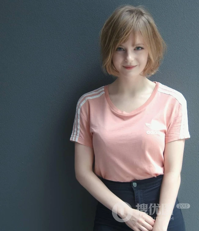荷兰混血女生Ella Freya自拍，生活照，空灵气质的精灵系女孩