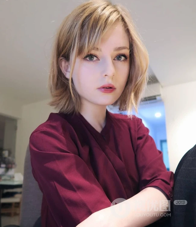 荷兰混血女生Ella Freya自拍，生活照，空灵气质的精灵系女孩