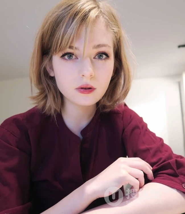 荷兰混血女生Ella Freya自拍，生活照，空灵气质的精灵系女孩